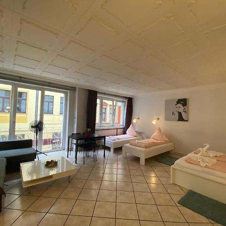 Central Shared Apartment, Friesenplatz Köln Ngoại thất bức ảnh