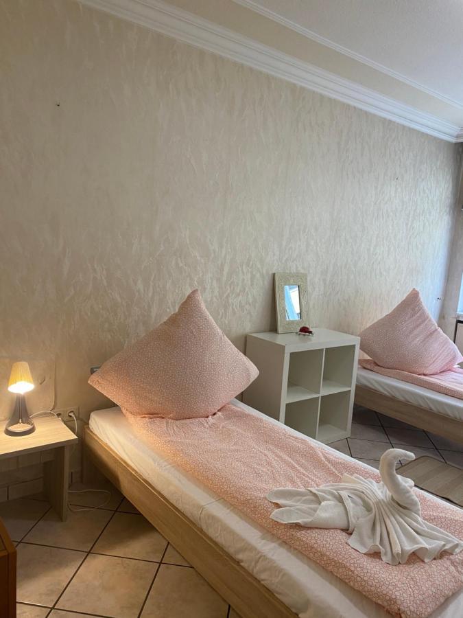 Central Shared Apartment, Friesenplatz Köln Ngoại thất bức ảnh