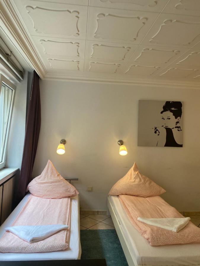 Central Shared Apartment, Friesenplatz Köln Ngoại thất bức ảnh