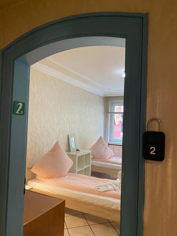 Central Shared Apartment, Friesenplatz Köln Ngoại thất bức ảnh