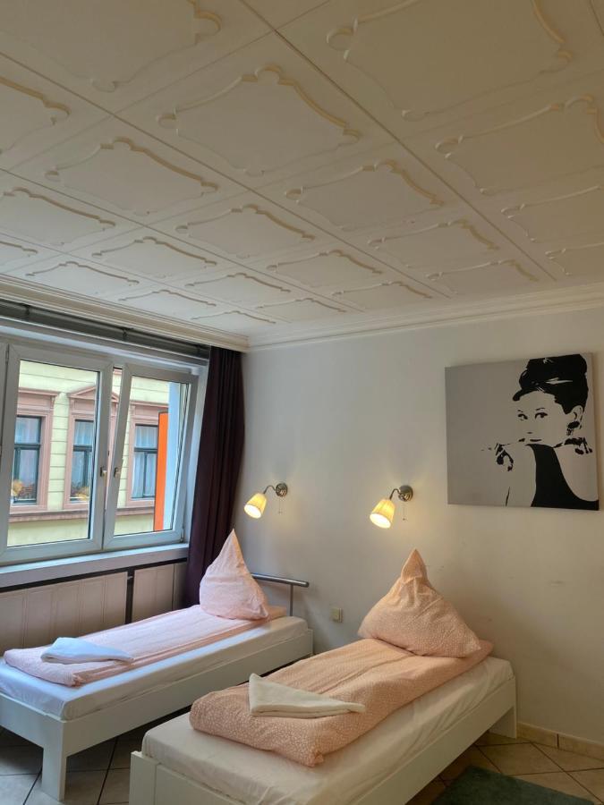 Central Shared Apartment, Friesenplatz Köln Ngoại thất bức ảnh