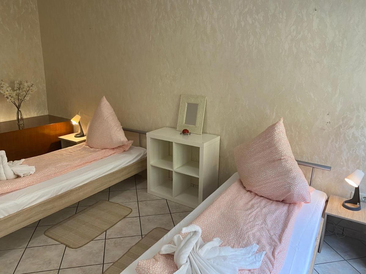 Central Shared Apartment, Friesenplatz Köln Ngoại thất bức ảnh