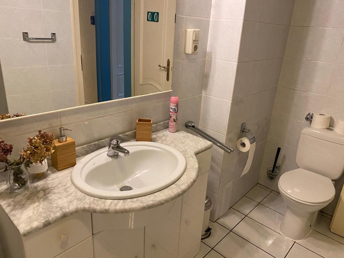 Central Shared Apartment, Friesenplatz Köln Ngoại thất bức ảnh