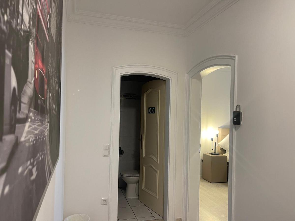 Central Shared Apartment, Friesenplatz Köln Ngoại thất bức ảnh