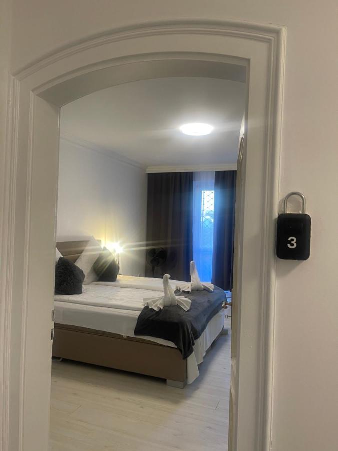 Central Shared Apartment, Friesenplatz Köln Ngoại thất bức ảnh